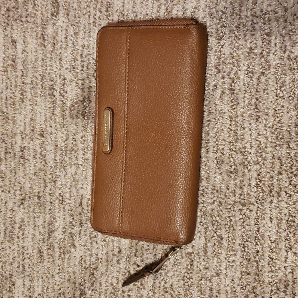 Dana Buchman Brown Leather Zippered Wallet